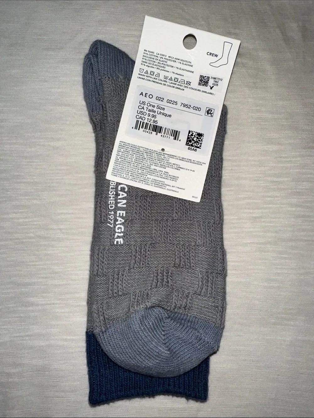 AE Men’s Blue Gray Check Knit Crew Cotton Blend Socks